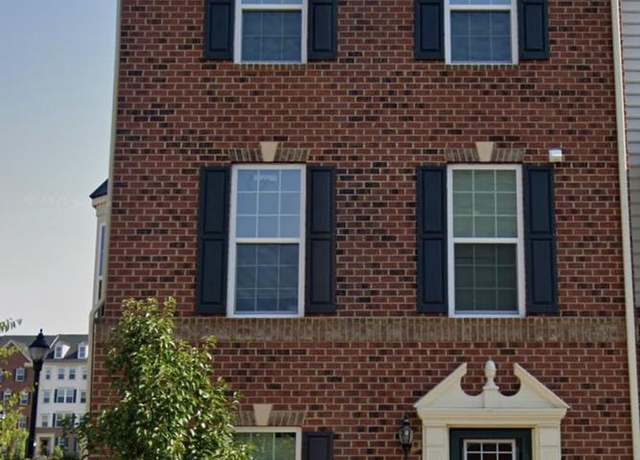 Property at 5300 Davis Point Ln, Greenbelt, MD 20770, 4 beds, 4.5 baths