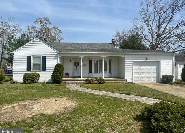 Property at 1006 Pine St, Millville, NJ 08332, 3 beds, 1 bath