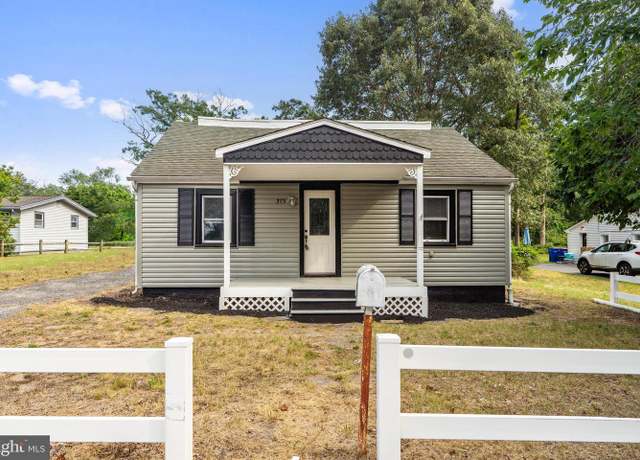 Property at 375 Peek Ave, Millville, NJ 08332, 3 beds, 2 baths