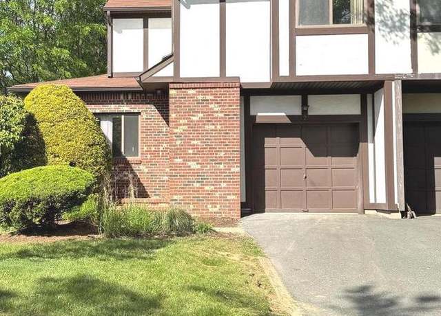 Property at 2 Coventry Sq, Ewing, NJ 08628, 3 beds, 2.5 baths
