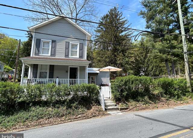 Property at 708 Friedensburg Rd, Reading, PA 19606, 3 beds, 1.5 baths