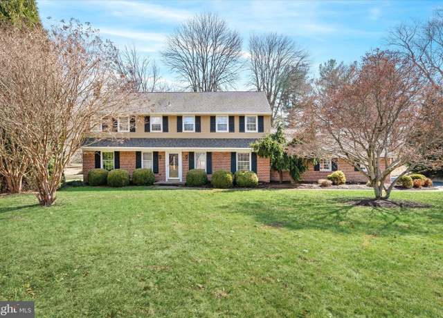 Property at 820 Hessian Cir, West Chester, PA 19382, 4 beds, 2 baths