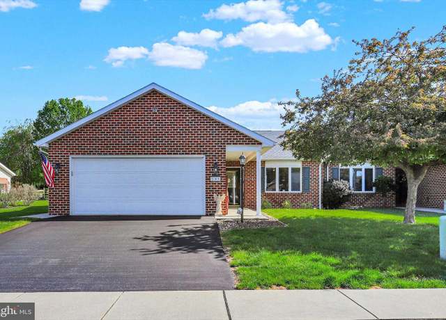 Property at 253 Phoenix Dr, Chambersburg, PA 17201, 2 beds, 2 baths