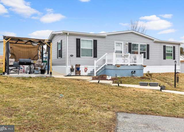 Property at 101 Fawn Meadow Ct, Lancaster, PA 17603, 3 beds, 2 baths