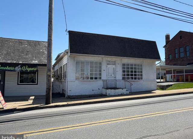 Property at 11 E State St, Quarryville, PA 17566, 4 beds