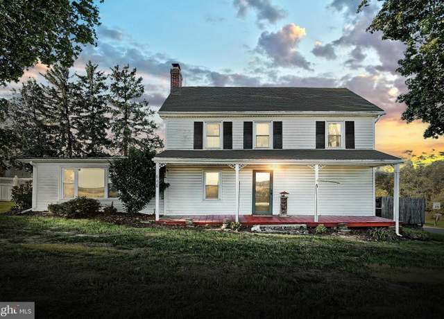 Property at 640 Windsor Rd, Red Lion, PA 17356, 4 beds, 1.5 baths