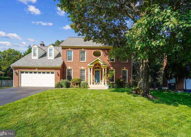 Property at 6315 Drill Field Ct, Centreville, VA 20121, 4 beds, 4.5 baths