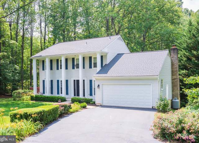 Property at 6309 Ember Ct, Manassas, VA 20112, 4 beds, 3.5 baths