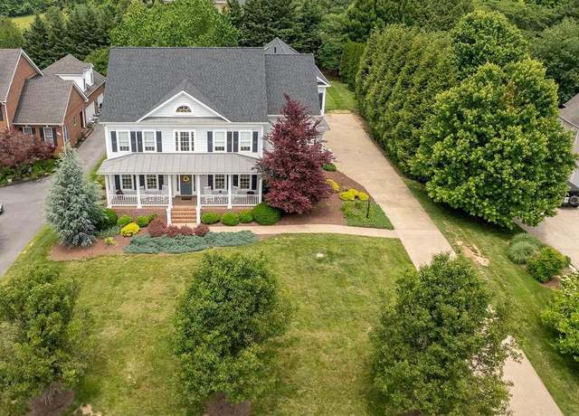 Property at 1020 Breckinridge Ln, Winchester, VA 22601, 6 beds, 5.5 baths