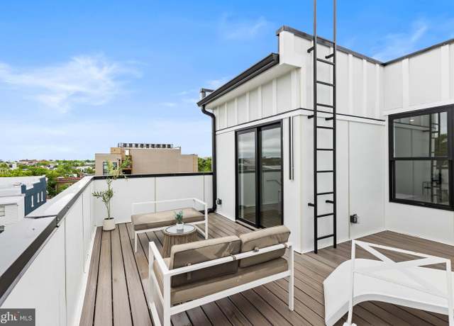 Property at 3923 14th St NW #7, Washington, DC 20011, 2 beds, 2 baths