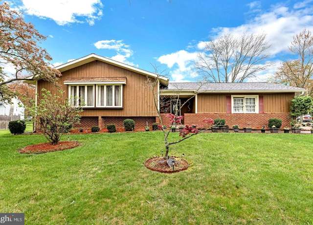 Property at 195 Canterbury Rd, Mount Laurel, NJ 08054, 4 beds, 3 baths