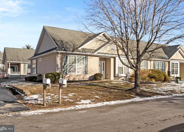 Property at 14 Winkle Ct, Whiting, NJ 08759, 2 beds, 2 baths
