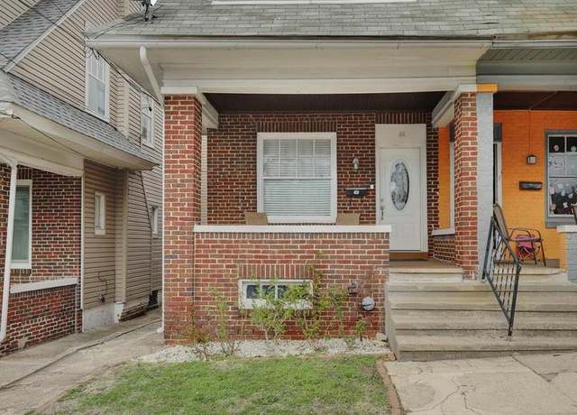 Property at 53 Crestmont St, Reading, PA 19611, 3 beds, 1.5 baths