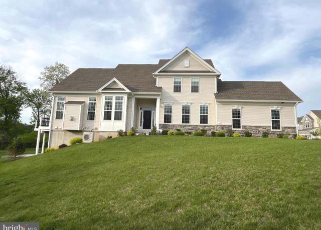 Property at 466 Reid Way, West Chester, PA 19382, 3 beds, 3.5 baths