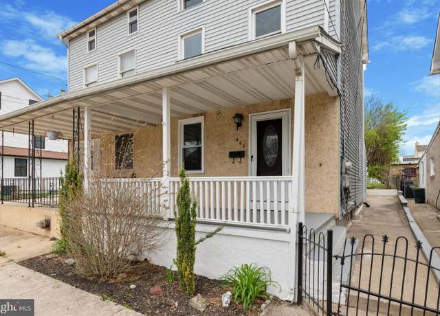 Property at 463 New Elm St, Conshohocken, PA 19428, 3 beds, 1 bath