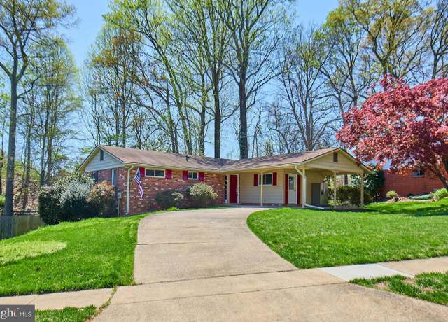 Property at 5010 Gainsborough Dr, Fairfax, VA 22032, 3 beds, 3 baths