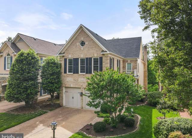 Property at 20293 Water Mark Pl, Sterling, VA 20165, 4 beds, 3.5 baths