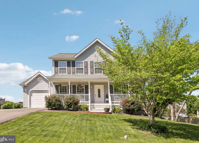 Property at 5 Meade Ct, Stafford, VA 22554, 5 beds, 3.5 baths