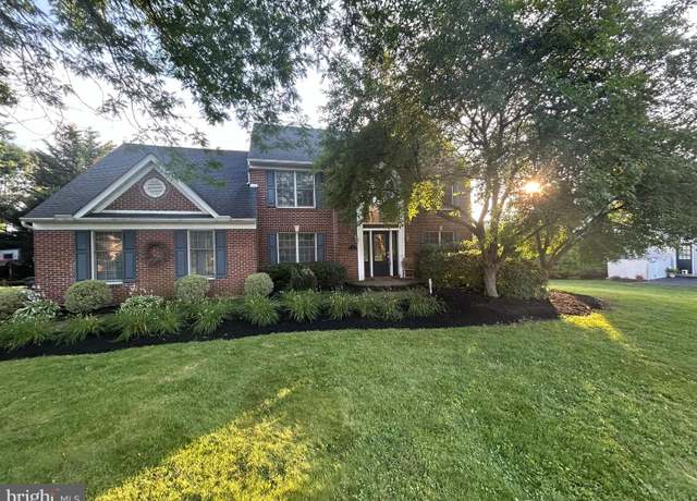 Property at 10 Revelstone Dr, Newark, DE 19711, 4 beds, 2.5 baths