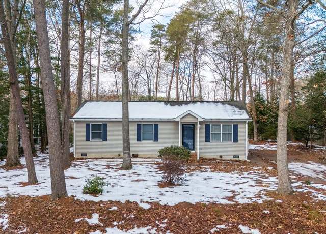 Property at 32 Maplewood Dr, Lewes, DE 19958, 3 beds, 2 baths