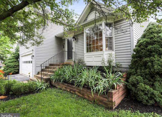 Property at 210 Silver Stone Dr, Walkersville, MD 21793, 4 beds, 2.5 baths
