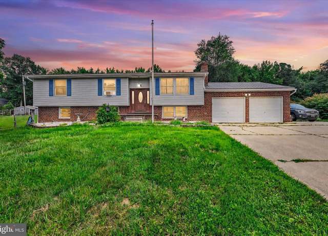 Property at 677 W Bel Air Ave, Aberdeen, MD 21001, 5 beds, 2.5 baths
