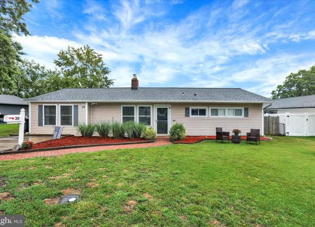 Property at 30 Thimbleberry Ln, Levittown, PA 19054, 4 beds, 1 bath