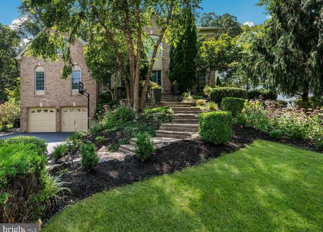 Property at 3723 Green Ridge Rd, Furlong, PA 18925, 4 beds, 3.5 baths