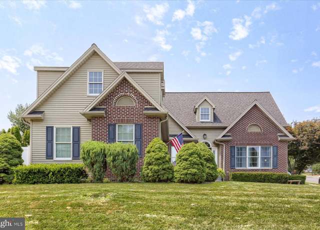 Property at 2422 Rolling Hills Dr, Mechanicsburg, PA 17055, 4 beds, 2.5 baths