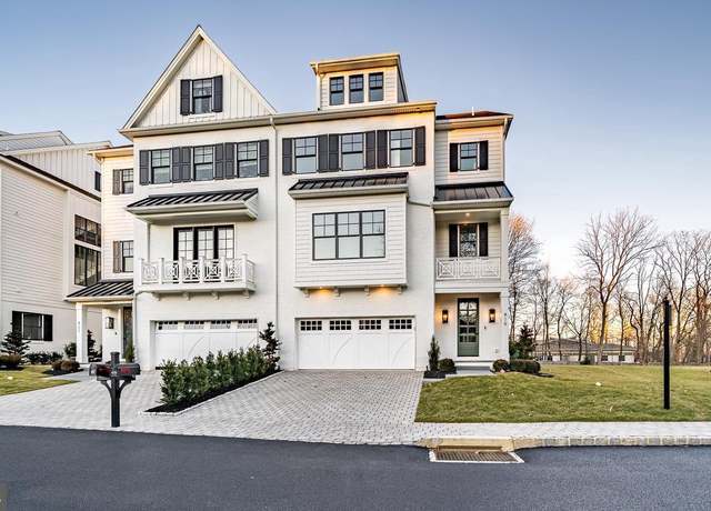 Property at 421 Maplewood Ave, Wayne, PA 19087, 4 beds, 4 baths