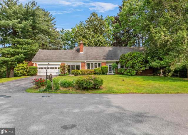 Property at 833 Parkridge Dr, Media, PA 19063, 5 beds, 3.5 baths