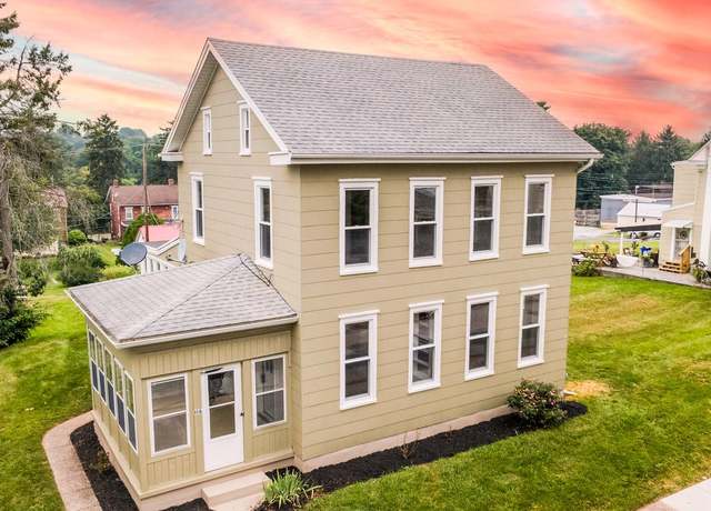 Property at 116 N 2nd St, Mount Wolf, PA 17347, 4 beds, 2 baths