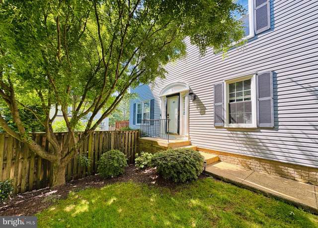 Property at 769 Cherry Tree Ln, Warrenton, VA 20186, 4 beds, 3.5 baths