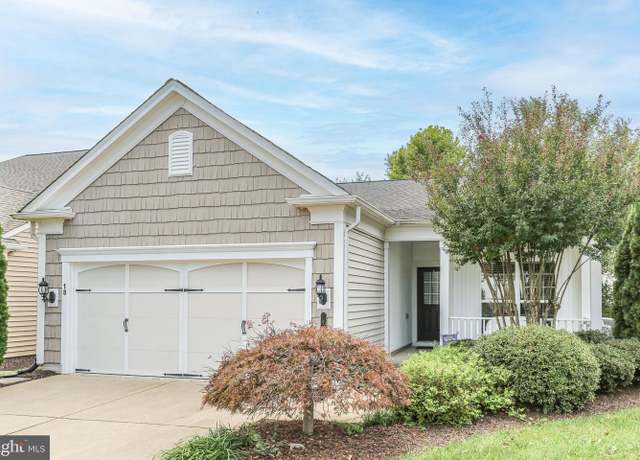 Property at 18 Sturgeon Dr, Fredericksburg, VA 22406, 2 beds, 2 baths