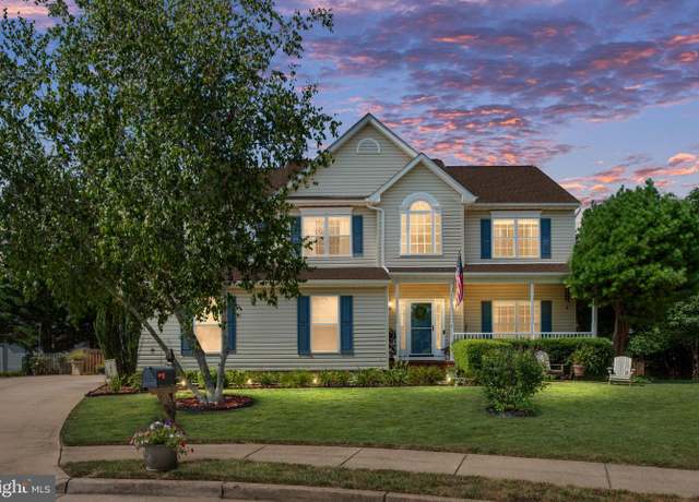 Property at 17 Lotus Ln, Stafford, VA 22554, 5 beds, 3.5 baths