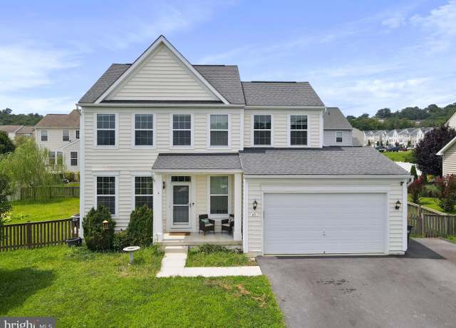 Property at 41 Tuscany Trl, Hedgesville, WV 25427, 5 beds, 3.5 baths