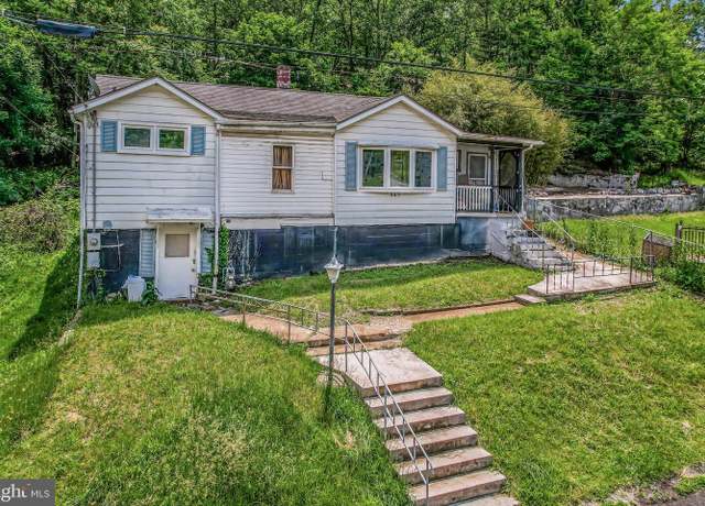 Property at 449 Pine Ave, Cumberland, MD 21502, 3 beds, 1.5 baths