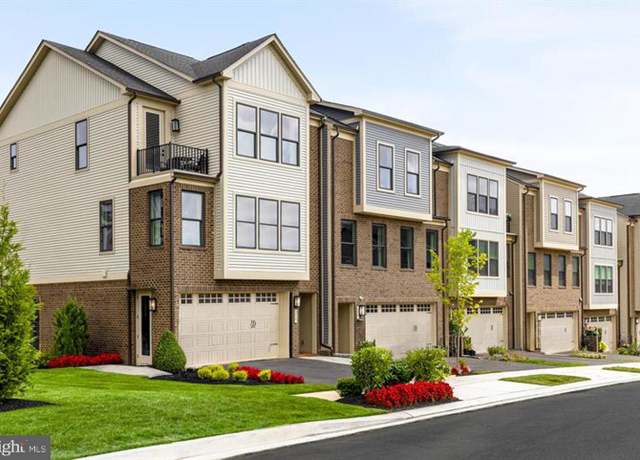 Property at 249 Hickory Hollow Ct, Cockeysville, MD 21030, 3 beds, 3 baths