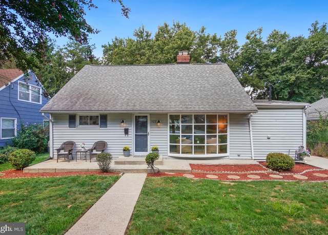 Property at 322 Cedar Ln, Rockville, MD 20851, 5 beds, 2 baths