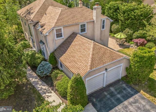 Property at 3 Johnson Ln, Voorhees, NJ 08043, 4 beds, 3.5 baths