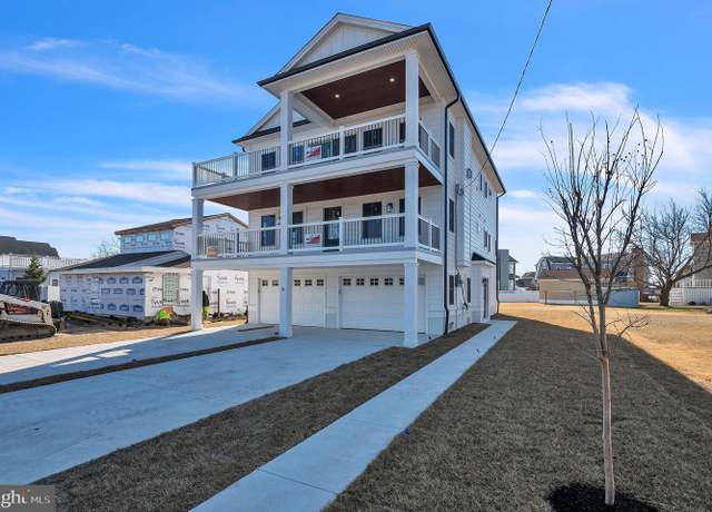 Property at 22 Roosevelt Blvd, Ocean City, NJ 08226, 5 beds, 3.5 baths