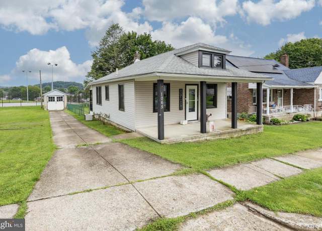 Property at 1065 Broadway Blvd, Reading, PA 19607, 2 beds, 1 bath