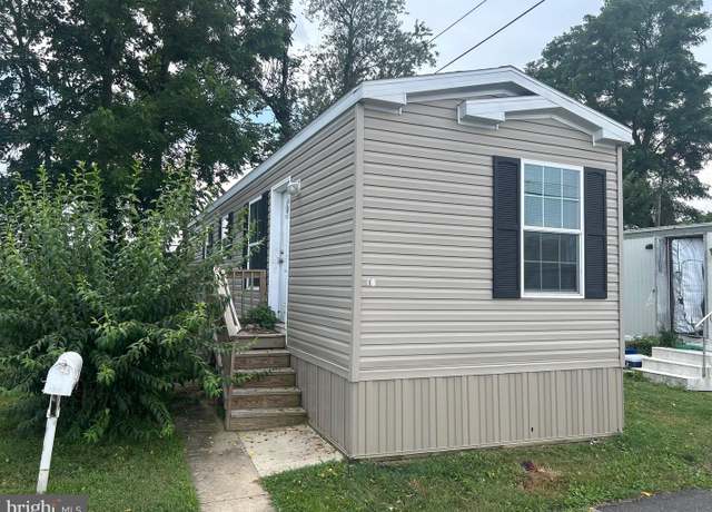 Property at 134 Lincoln Hwy #11, Fairless Hills, PA 19030, 2 beds, 2 baths