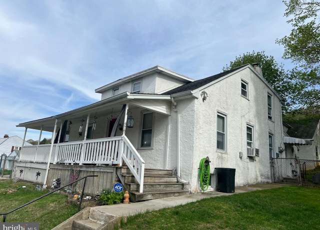 Property at 77 Kirby St, Coatesville, PA 19320, 2 beds, 1 bath