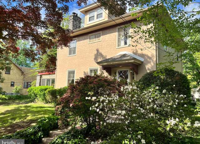 Property at 300 N Maple Ave, Lansdowne, PA 19050, 4 beds, 2.5 baths