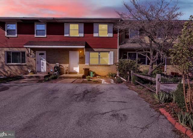 Property at 127 Maplewood Ln, Marietta, PA 17547, 3 beds, 1.5 baths