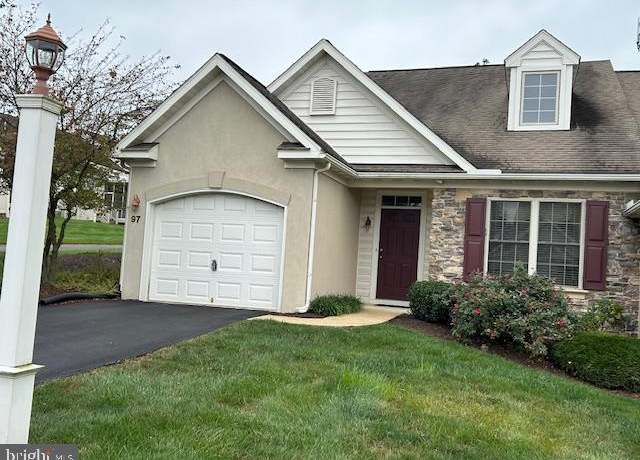 Property at 97 Duncan St, Lancaster, PA 17602, 2 beds, 2 baths