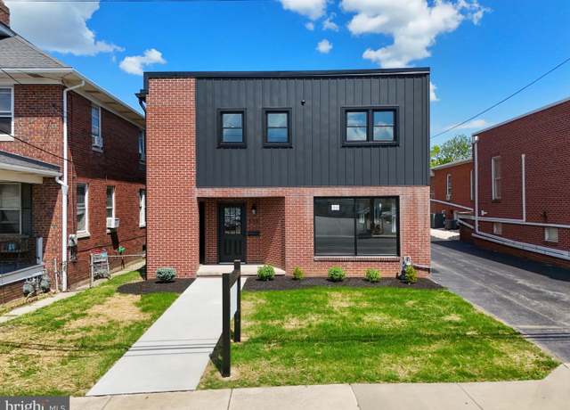 Property at 555 Carlisle St, Hanover, PA 17331, 4 beds, 3 baths