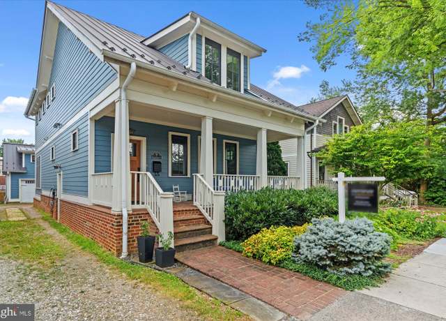 Property at 9 E Walnut St, Alexandria, VA 22301, 3 beds, 3.5 baths