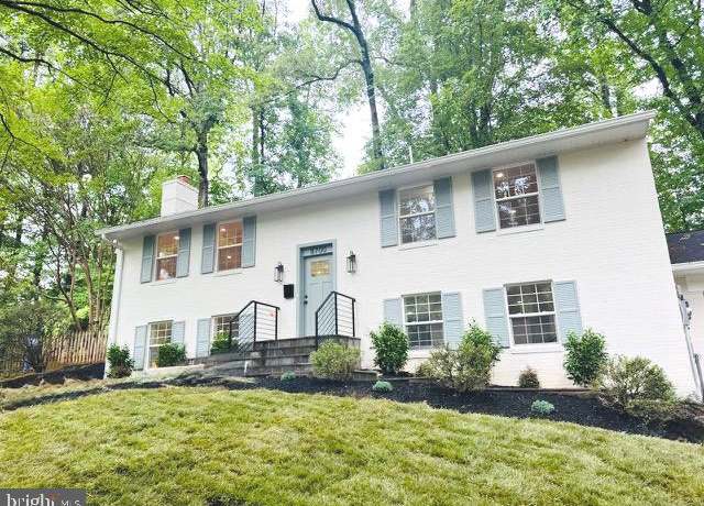 Property at 8700 Rosedale Ln, Annandale, VA 22003, 4 beds, 3 baths